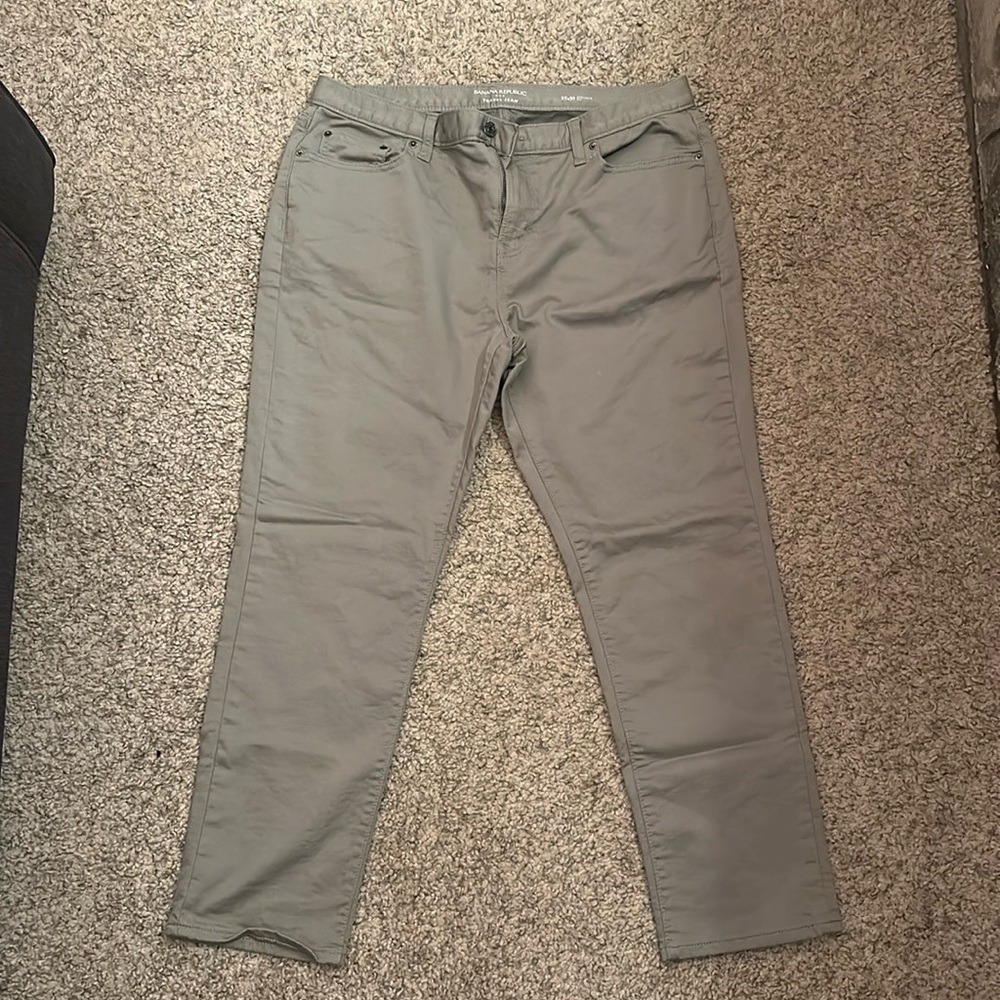 Banana Republic Traveler Jean